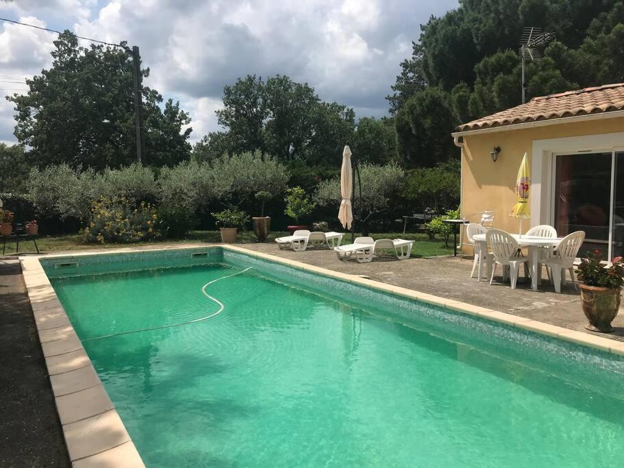 Gite Avec Piscine Au Coeur De La Vallee De La Ceze Saint-Laurent-de-Carnols Exterior photo
